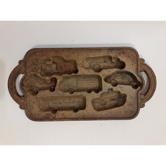 Antique Cast Iron Baking Pan Mold Car Cookie 13”  Primitive Rustic Kitchen - Picture 1 of 4
